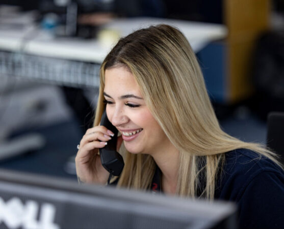 AmWorld courier service visual